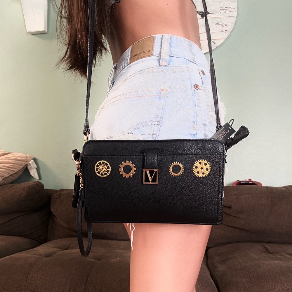 Vs convertible crossbody